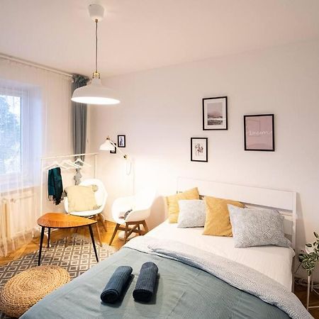 Апартаменты Mini Studio In Masaryk Quarter - Брно Экстерьер фото