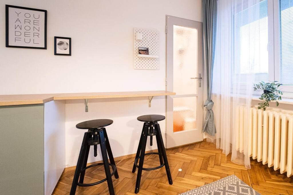 Апартаменты Mini Studio In Masaryk Quarter - Брно Экстерьер фото