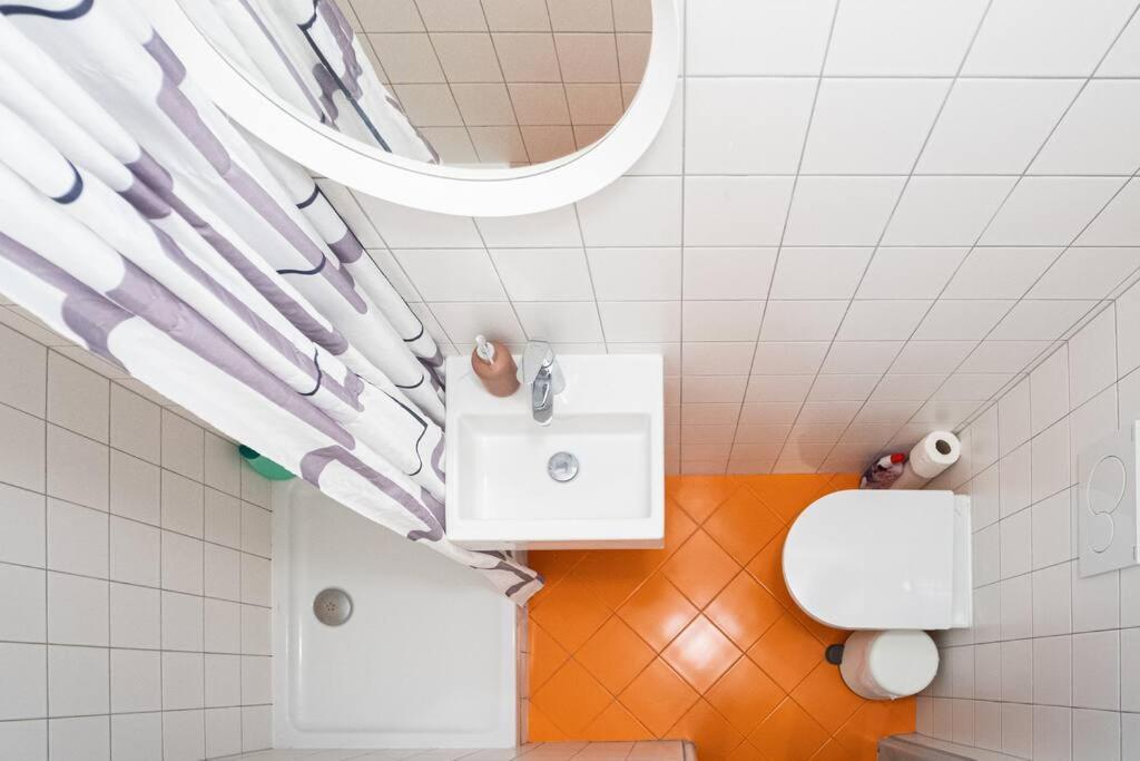Апартаменты Mini Studio In Masaryk Quarter - Брно Экстерьер фото